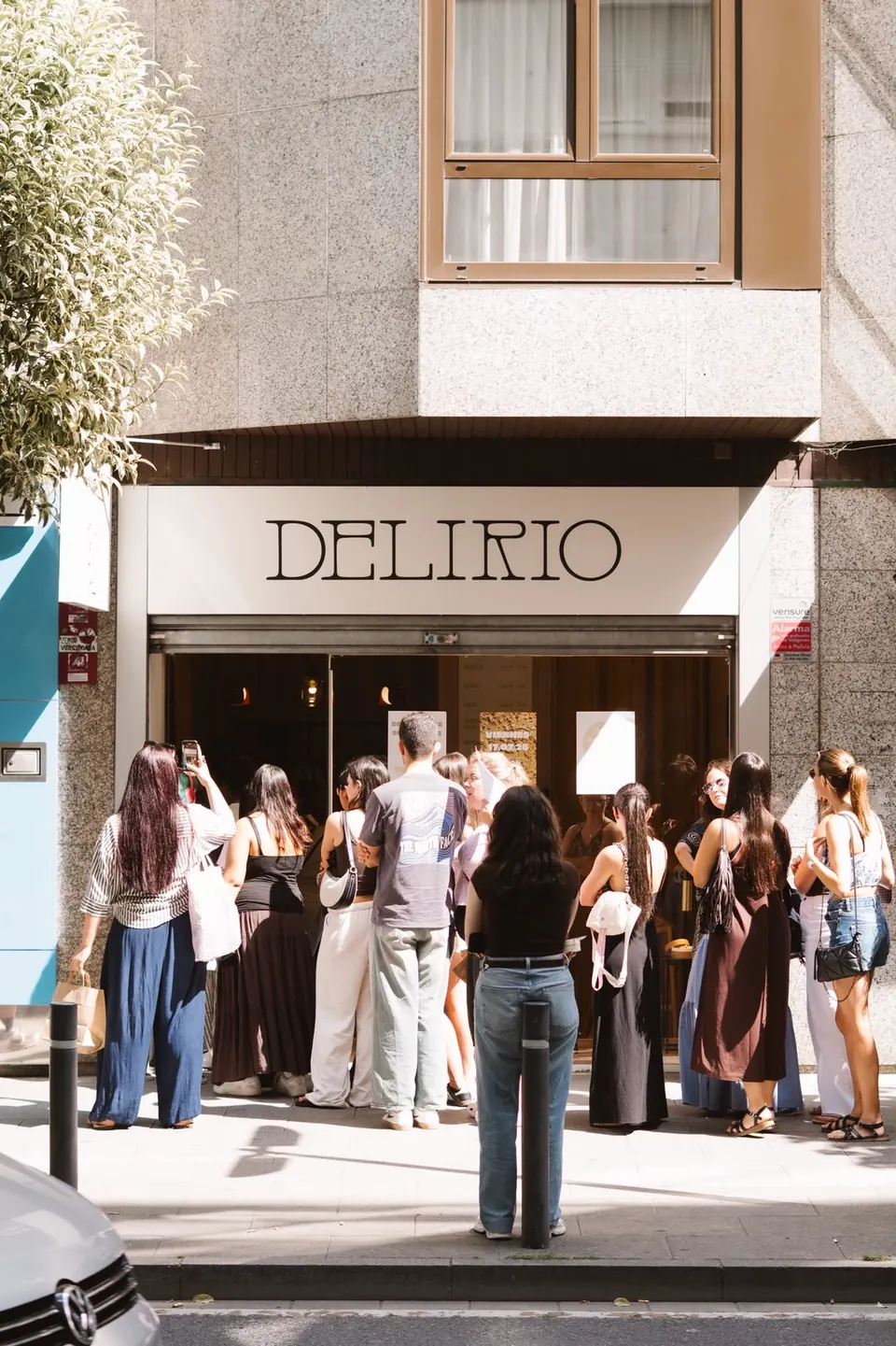 Fachada de Delirio Cheesecake Santiago durante su apertura